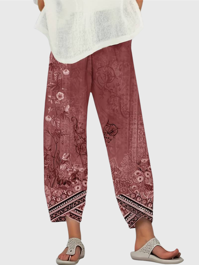 Natasha | Vintage Floral Capri Pant With Elastic Waist