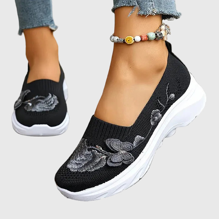 Leetha - Butterfly Embroidered Loafers