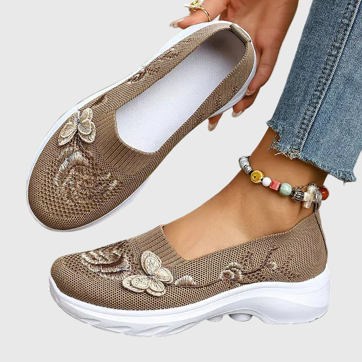 Leetha - Butterfly Embroidered Loafers