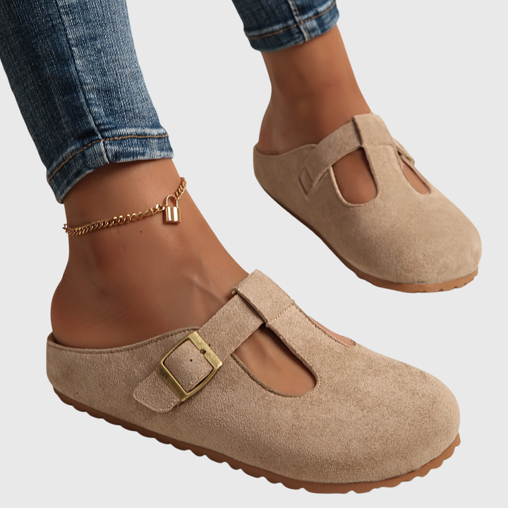 Susan | Comfortable Clogs with a Simple Buckle
