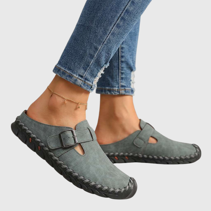 Mary | Buckle Clogs