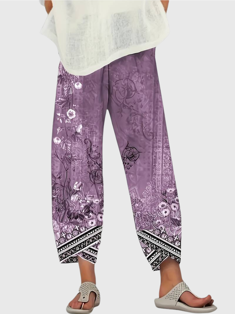 Natasha | Vintage Floral Capri Pant With Elastic Waist