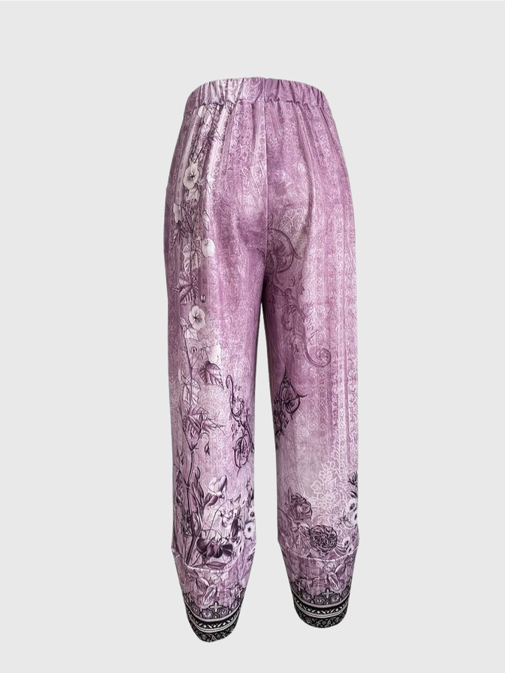Natasha | Vintage Floral Capri Pant With Elastic Waist