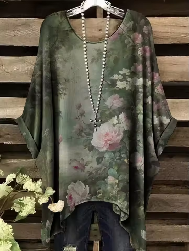 Aurelia | Vintage Bohemian Floral Print Women's T-Shirt