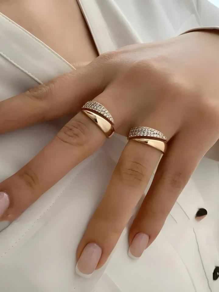 Monique | Adjustable Ring