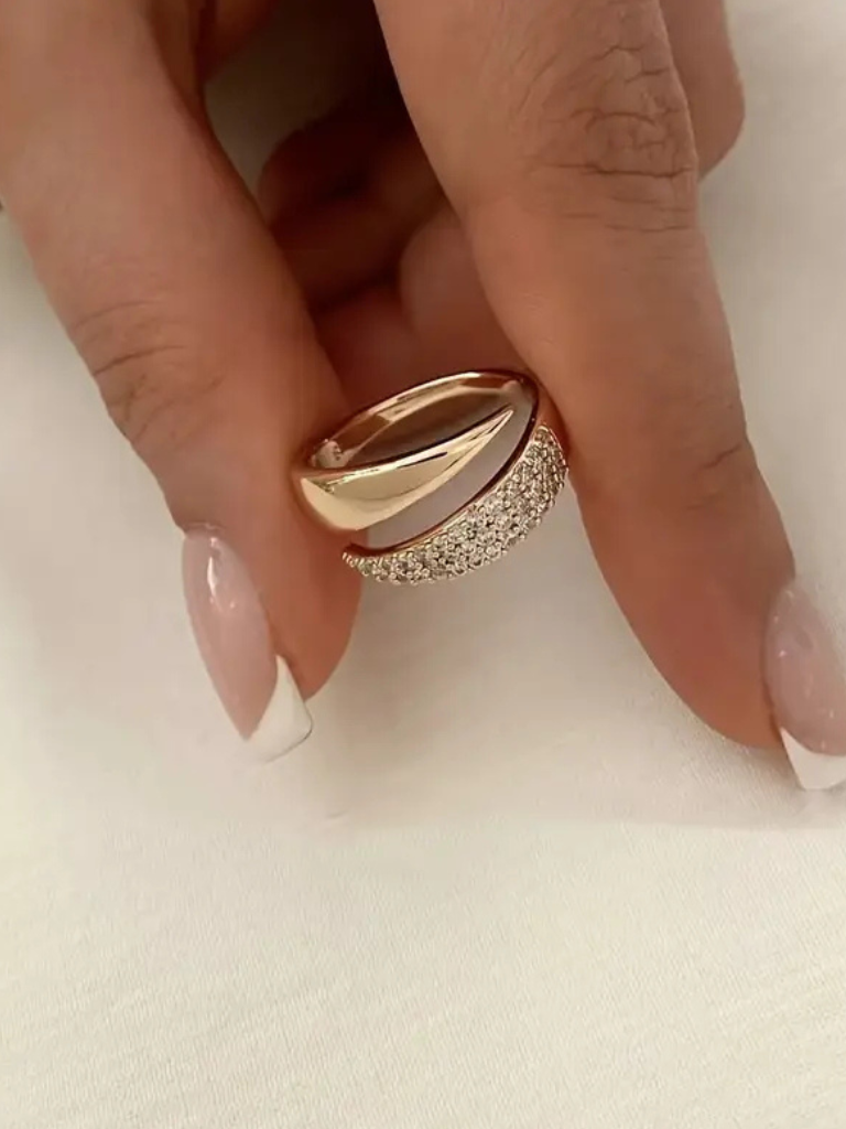 Monique | Adjustable Ring