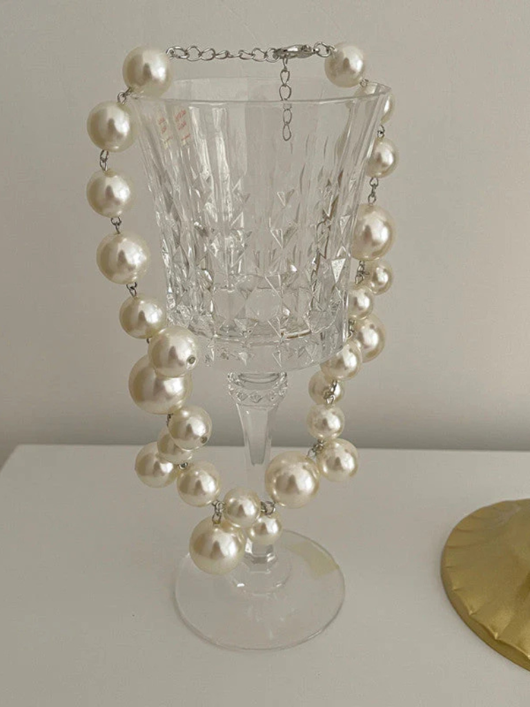 Maria | Bold Pearl Necklace