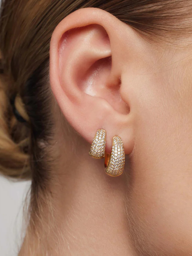 Juli | Pavé Huggie Hoops