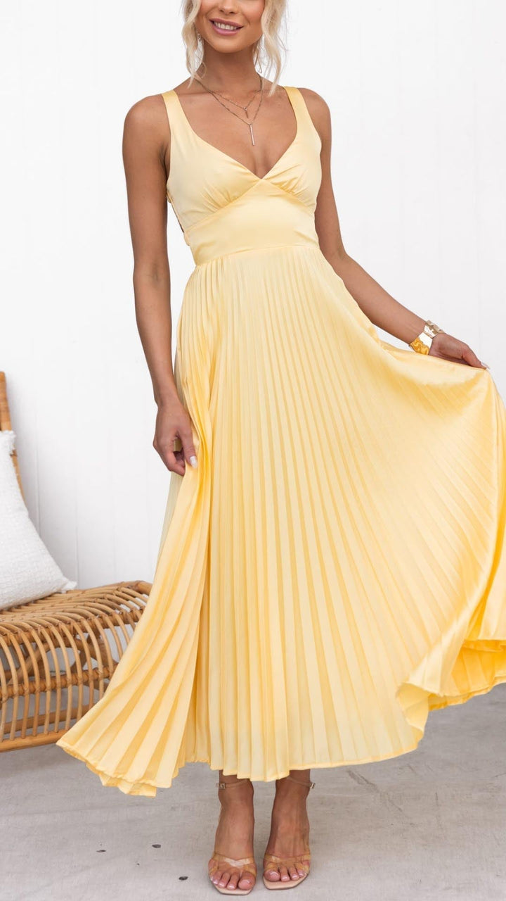 Aby | Pleated Elegance Dress