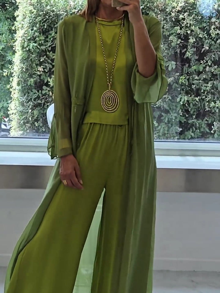 Lindsy | Chic and Cozy Ensemble