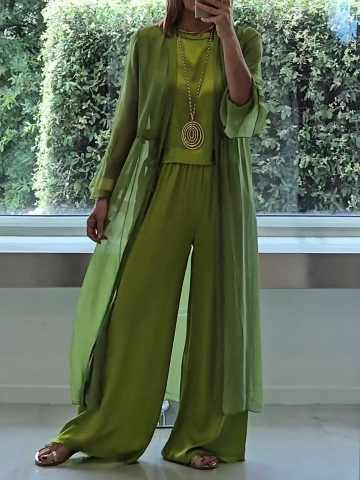 Lindsy | Chic and Cozy Ensemble